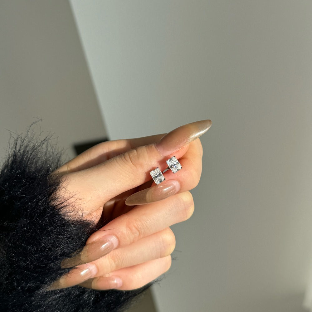 The Cut 1.0CT עגילים