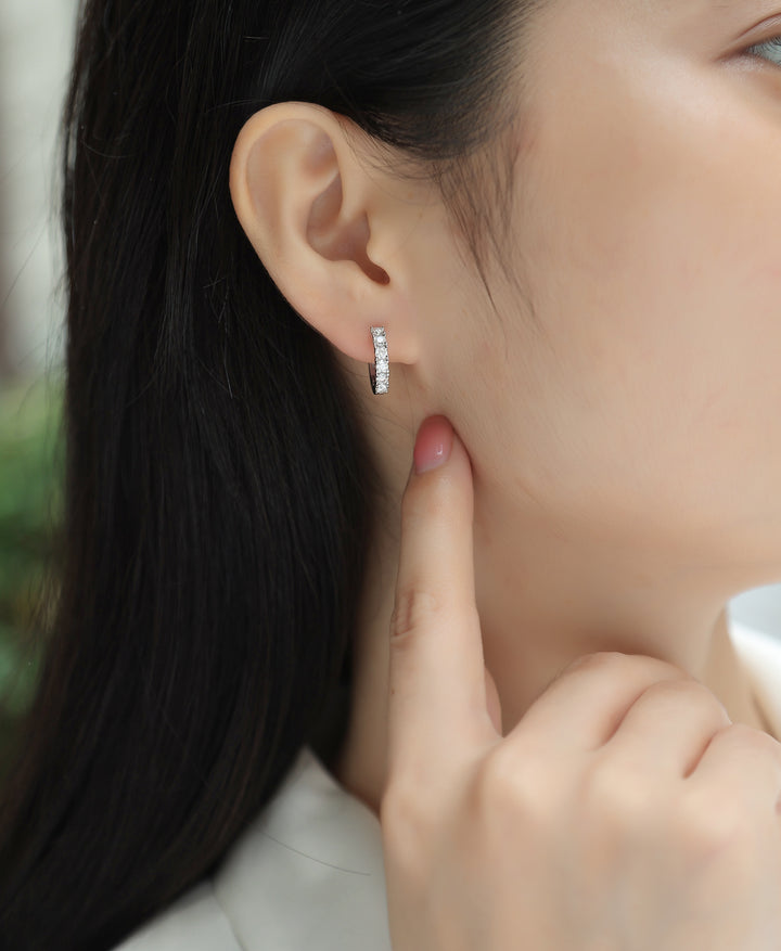 Coravelle 0.7CT עגילים